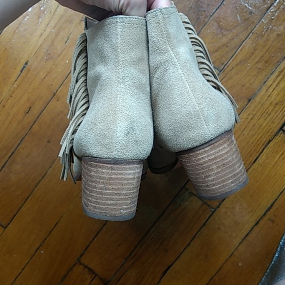 BR Fringe Suede Ankle Boots /Booties- Banana Republic - Picture 6 of 8